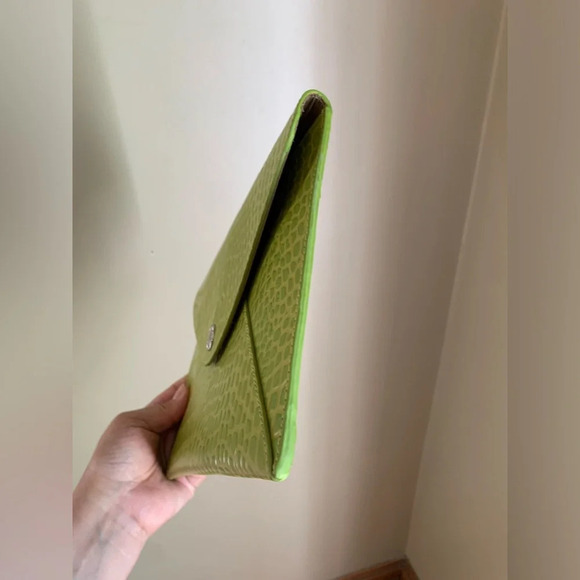 AUSLINI Envelope clutch. Green alligator crocodile leather purse bag - Picture 3 of 8